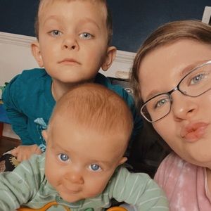 Meet your Posher, Torri